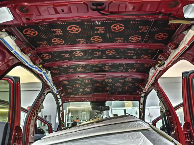Шумоизоляция крыши Nissan Note